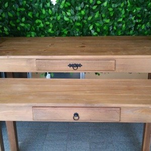 Mesa lateral madeira e metal