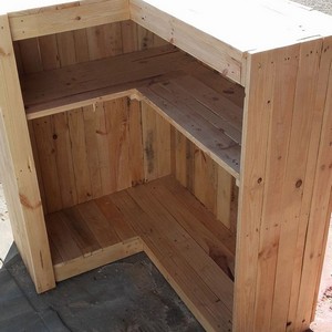 Beliche com escrivaninha de madeira maciça